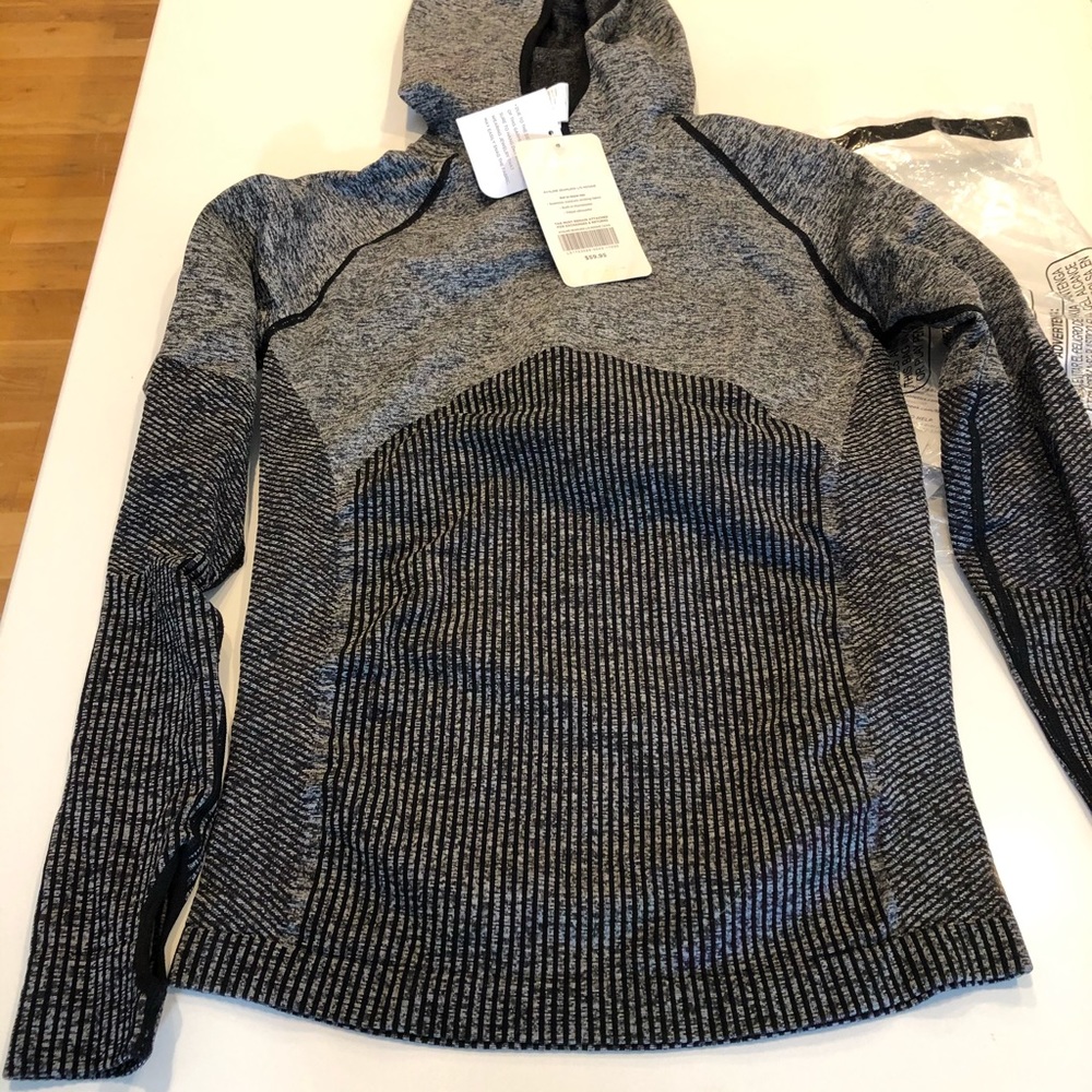 Fabletics Avaline Seamless L/S Hoodie